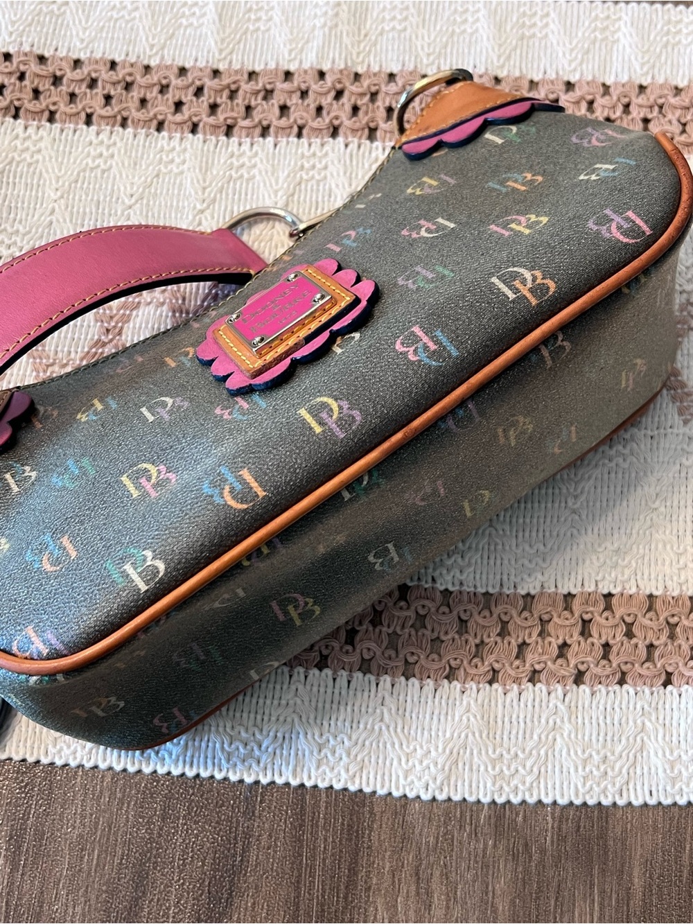 Y2K Dooney and Bourke Handbag/Shoulder Bag - Picture 5 of 9